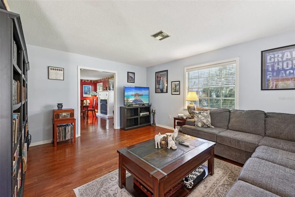 For Sale: $749,000 (5 beds, 3 baths, 3280 Square Feet)