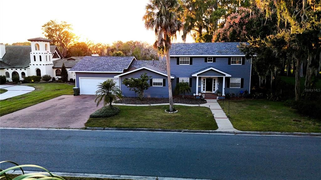 For Sale: $749,000 (5 beds, 3 baths, 3280 Square Feet)