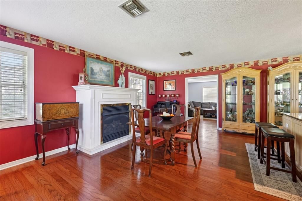 For Sale: $749,000 (5 beds, 3 baths, 3280 Square Feet)