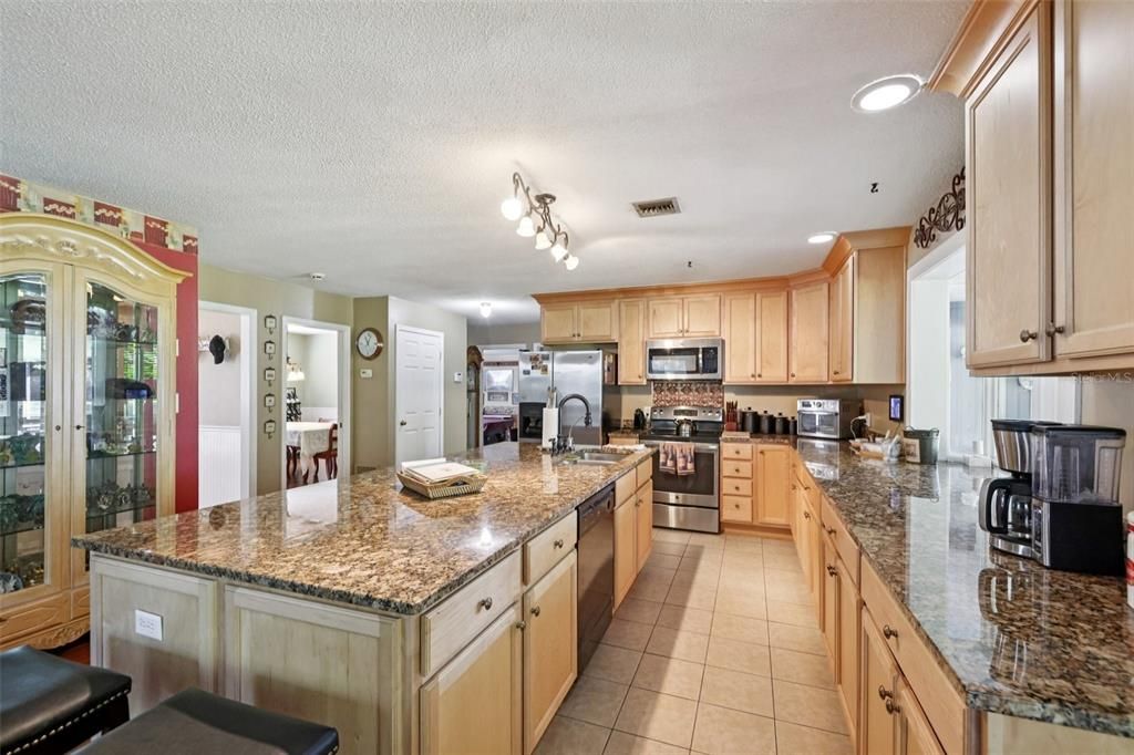 For Sale: $749,000 (5 beds, 3 baths, 3280 Square Feet)