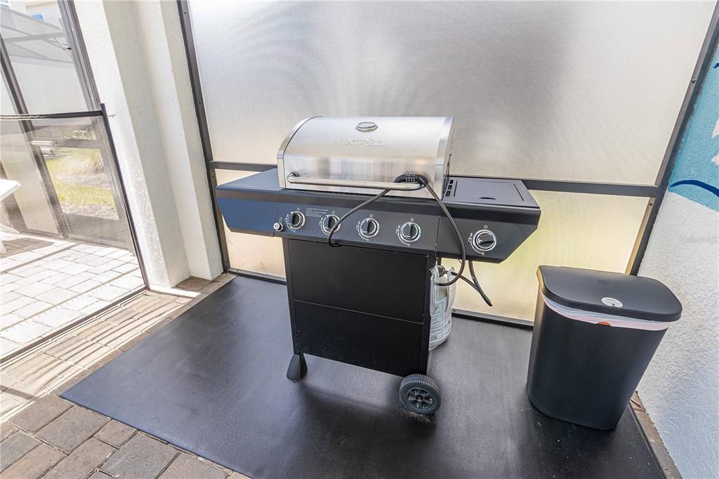 合同活跃: $879,000 (8 贝兹, 5 浴室, 4289 平方英尺)