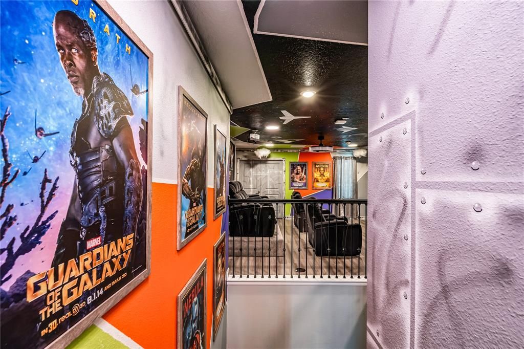 合同活跃: $879,000 (8 贝兹, 5 浴室, 4289 平方英尺)