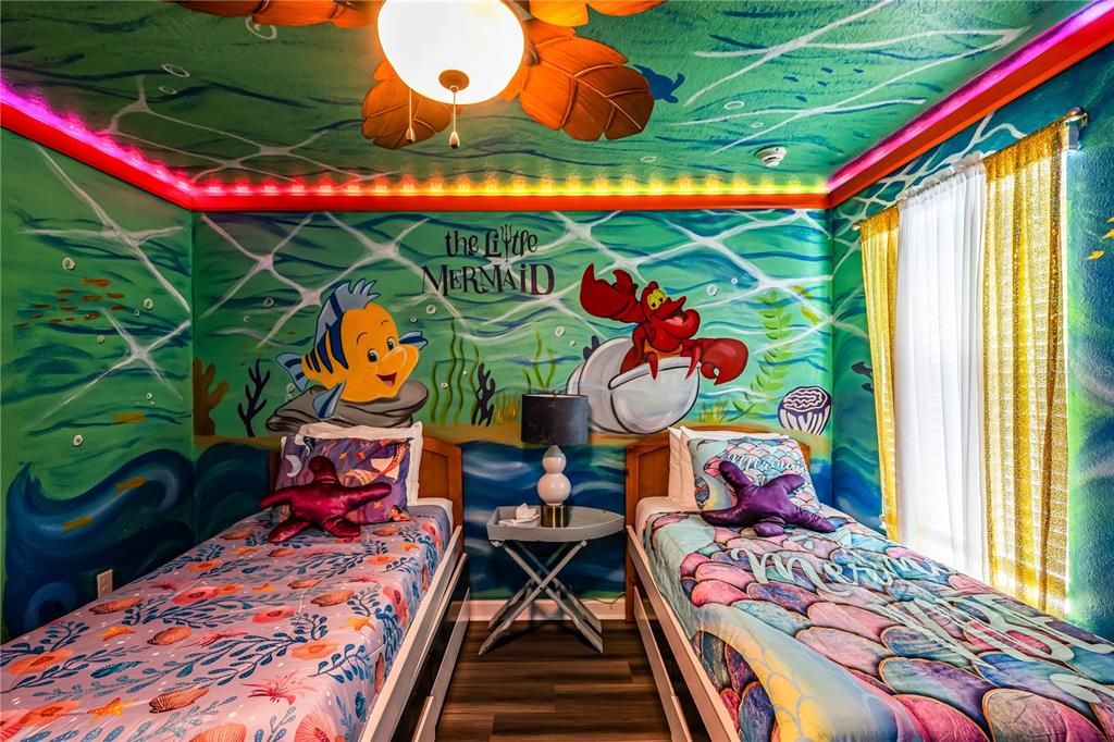 合同活跃: $879,000 (8 贝兹, 5 浴室, 4289 平方英尺)