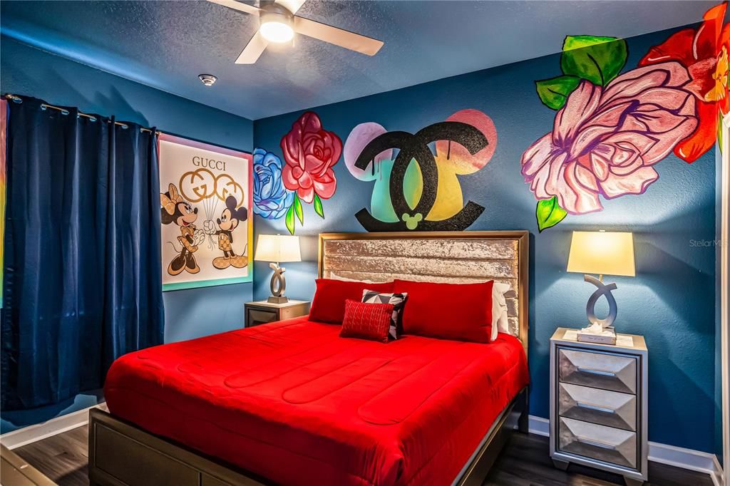 合同活跃: $879,000 (8 贝兹, 5 浴室, 4289 平方英尺)