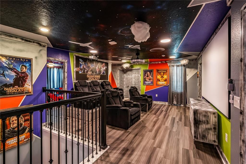 合同活跃: $879,000 (8 贝兹, 5 浴室, 4289 平方英尺)