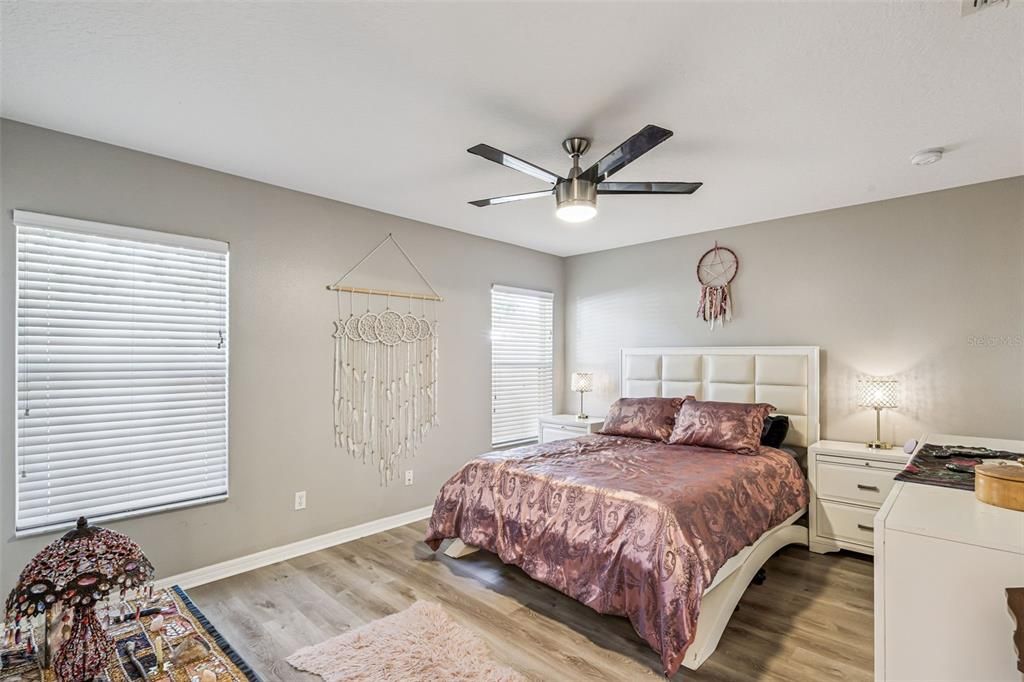 待售: $314,900 (3 贝兹, 2 浴室, 1420 平方英尺)