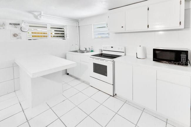 На продажу: $559,000 (5 спален, 3 ванн, 1536 Квадратных фут)