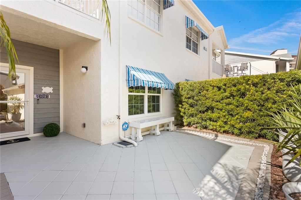 For Sale: $450,000 (2 beds, 2 baths, 1245 Square Feet)