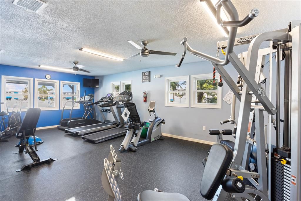 For Sale: $450,000 (2 beds, 2 baths, 1245 Square Feet)