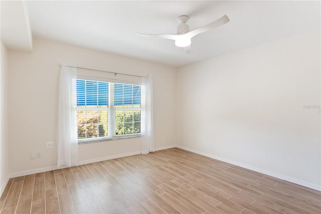 For Sale: $450,000 (2 beds, 2 baths, 1245 Square Feet)