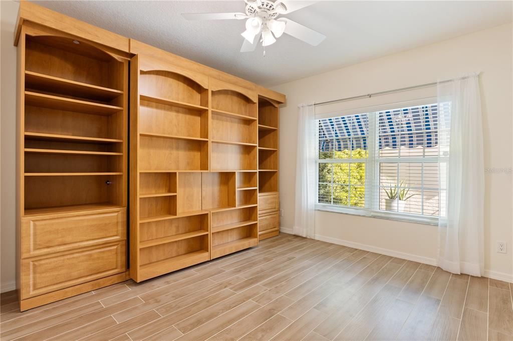 For Sale: $450,000 (2 beds, 2 baths, 1245 Square Feet)