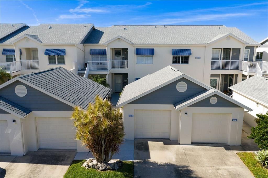 For Sale: $450,000 (2 beds, 2 baths, 1245 Square Feet)