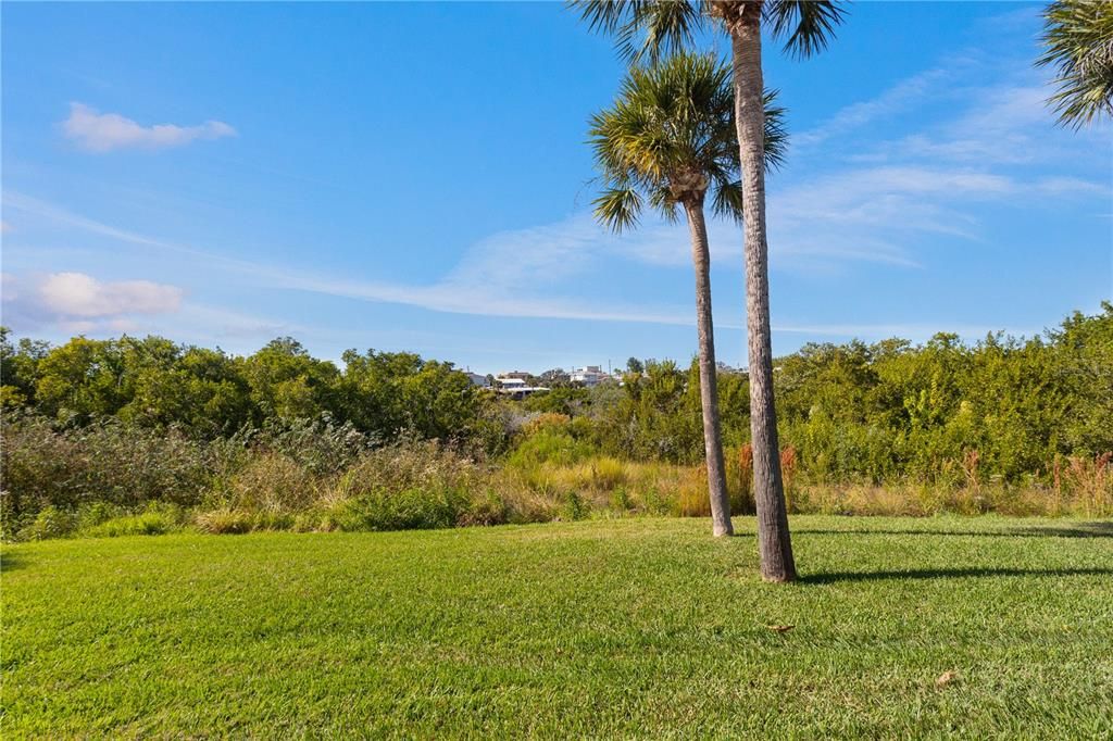 For Sale: $450,000 (2 beds, 2 baths, 1245 Square Feet)