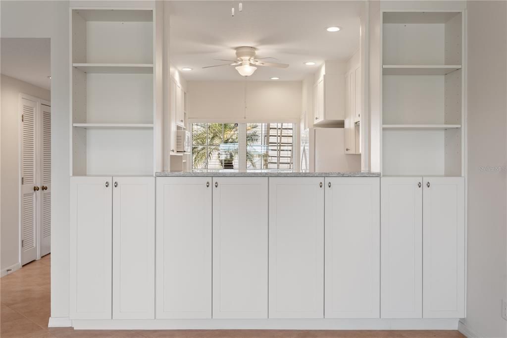 For Sale: $450,000 (2 beds, 2 baths, 1245 Square Feet)