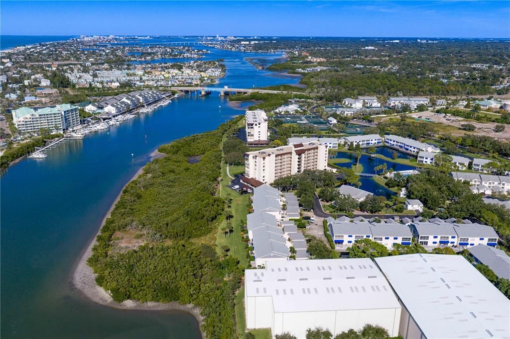 For Sale: $450,000 (2 beds, 2 baths, 1245 Square Feet)