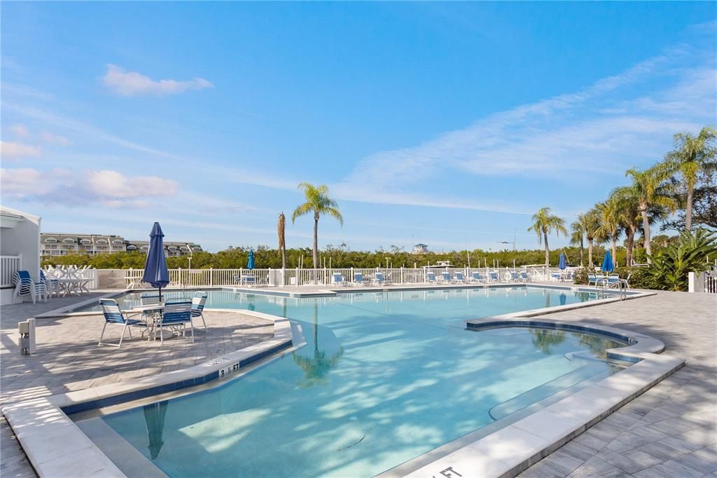 For Sale: $450,000 (2 beds, 2 baths, 1245 Square Feet)