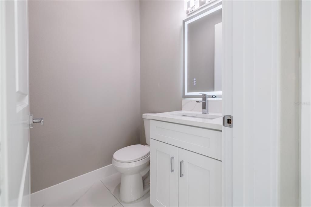 En Venta: $847,900 (4 camas, 3 baños, 2368 Pies cuadrados)