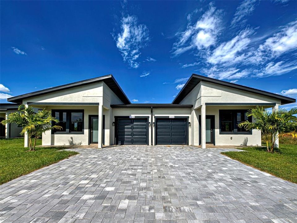 For Sale: $499,000 (6 beds, 0 baths, 2252 Square Feet)