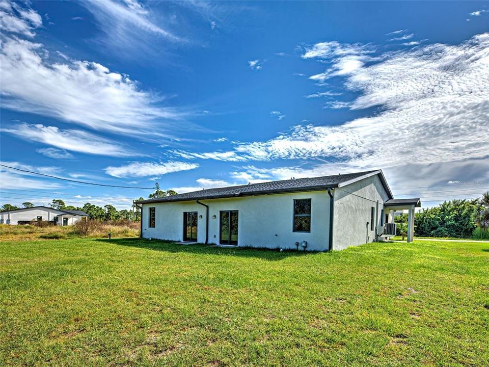 For Sale: $499,000 (6 beds, 0 baths, 2252 Square Feet)