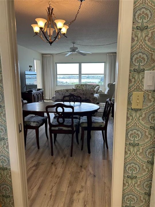 出租: $3,500 (2 贝兹, 2 浴室, 1050 平方英尺)