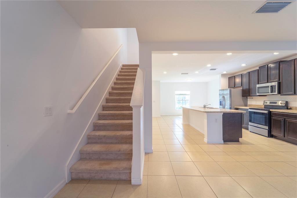 For Rent: $1,800 (3 beds, 2 baths, 1606 Square Feet)