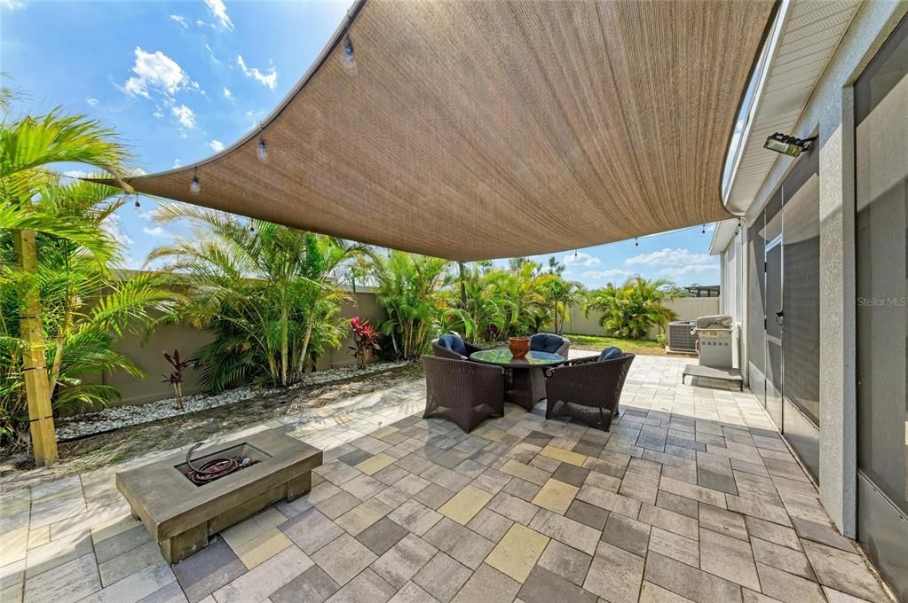 Active With Contract: $325,000 (4 beds, 2 baths, 2035 Square Feet)