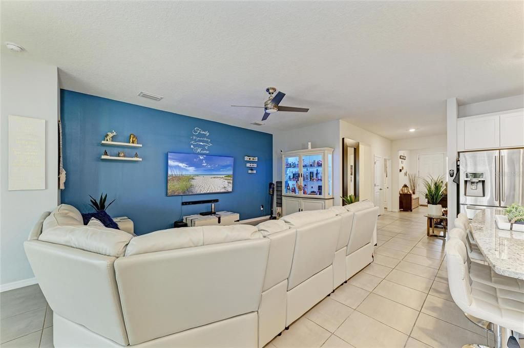 Active With Contract: $325,000 (4 beds, 2 baths, 2035 Square Feet)