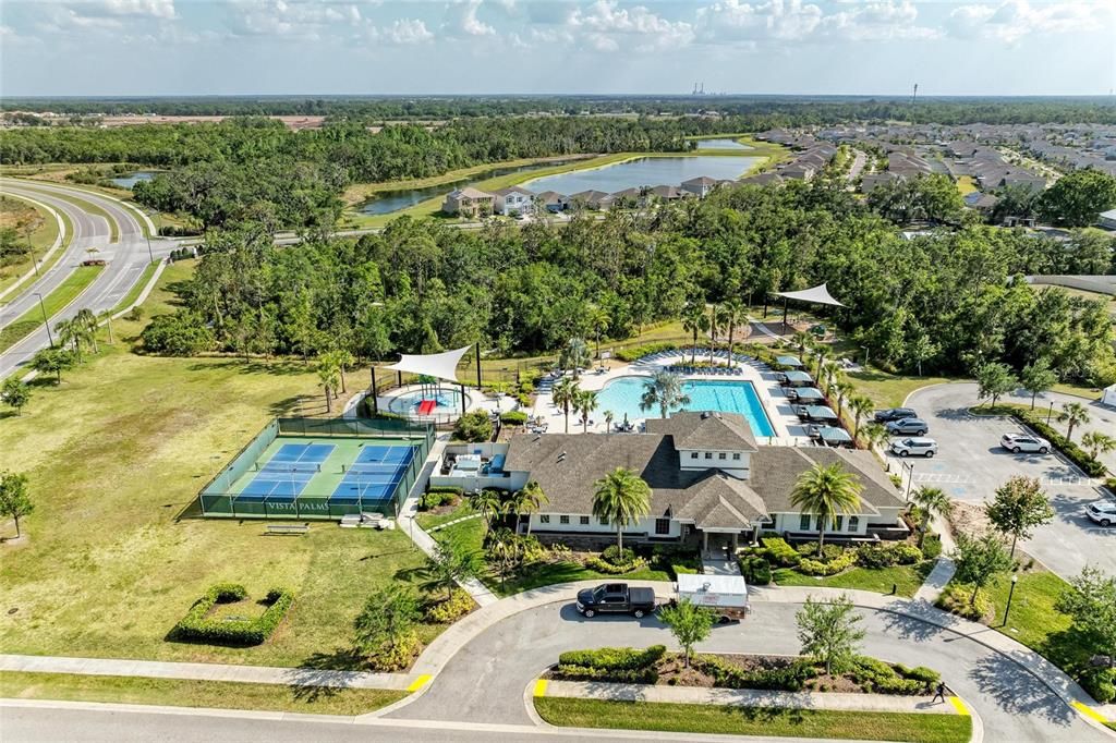 Active With Contract: $325,000 (4 beds, 2 baths, 2035 Square Feet)