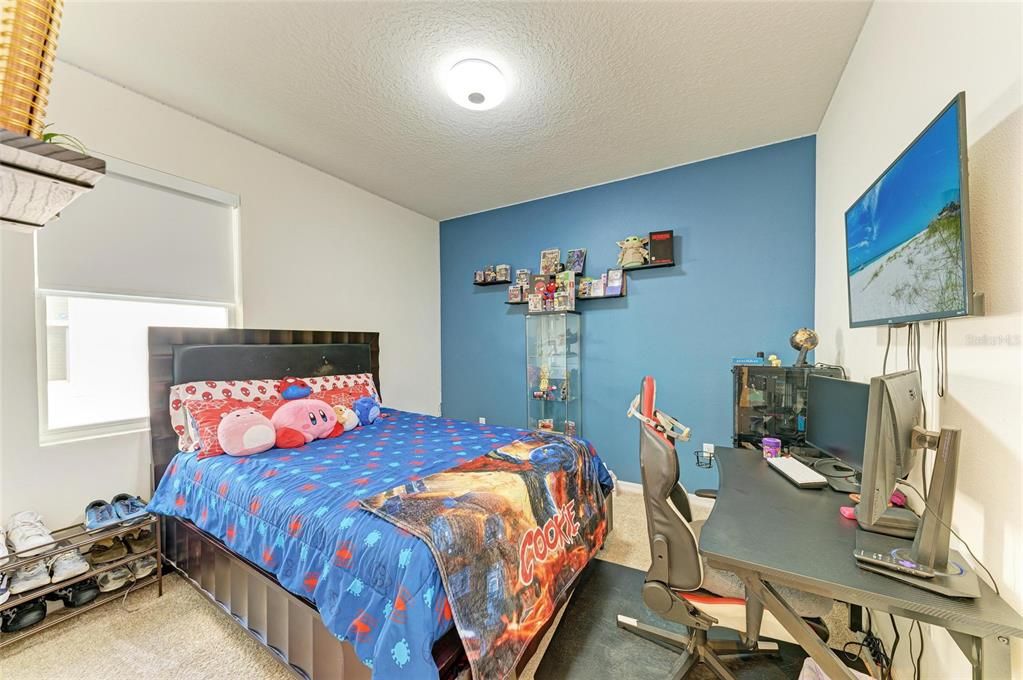 Active With Contract: $325,000 (4 beds, 2 baths, 2035 Square Feet)