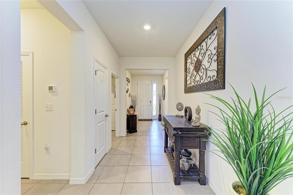 Active With Contract: $325,000 (4 beds, 2 baths, 2035 Square Feet)