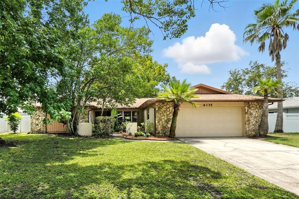 Active With Contract: $499,900 (4 beds, 2 baths, 1849 Square Feet)