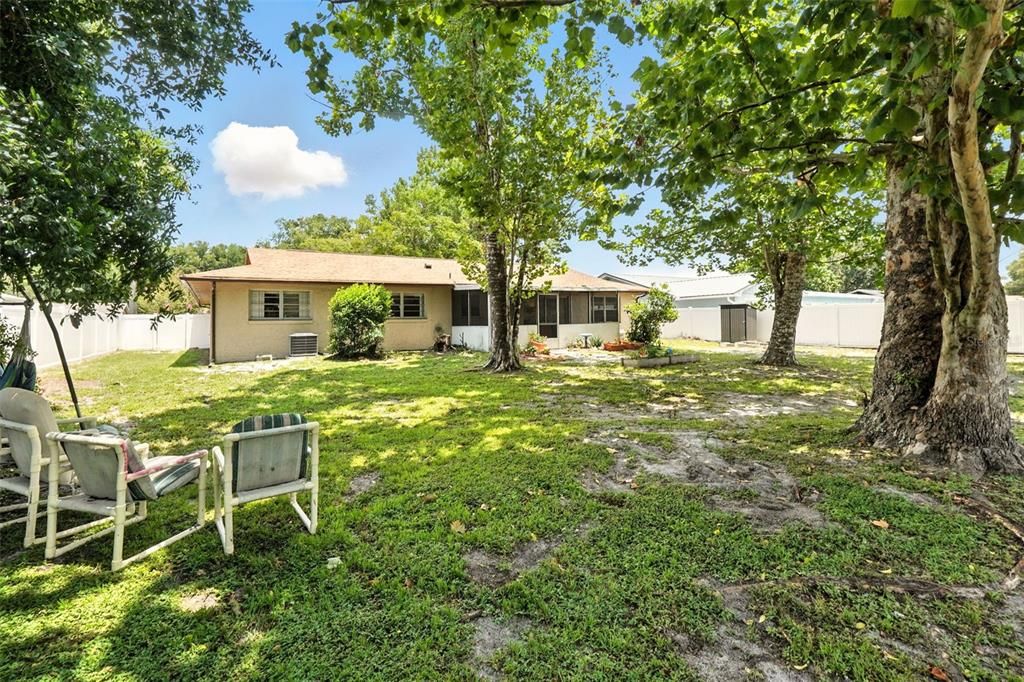 Active With Contract: $499,900 (4 beds, 2 baths, 1849 Square Feet)