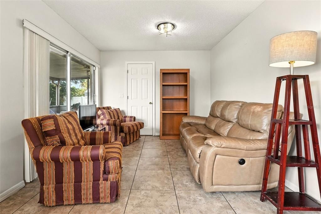 Active With Contract: $499,900 (4 beds, 2 baths, 1849 Square Feet)