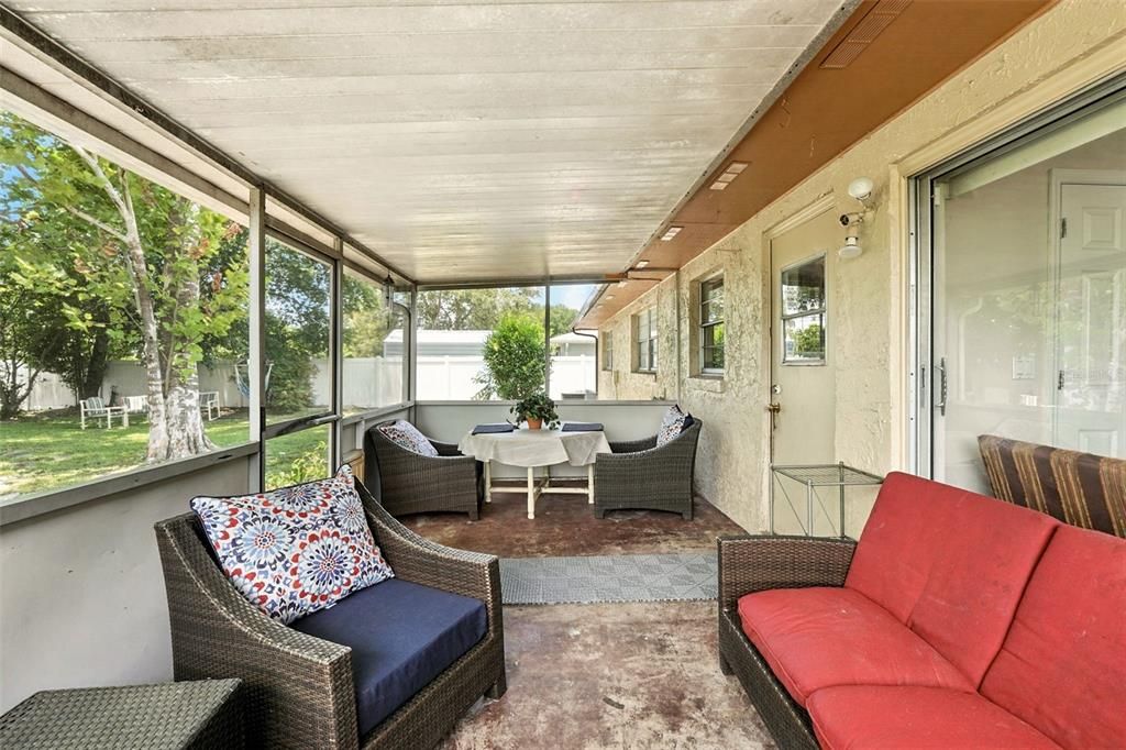 Active With Contract: $499,900 (4 beds, 2 baths, 1849 Square Feet)