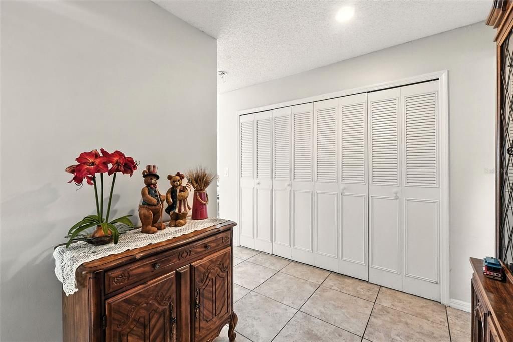 Active With Contract: $499,900 (4 beds, 2 baths, 1849 Square Feet)
