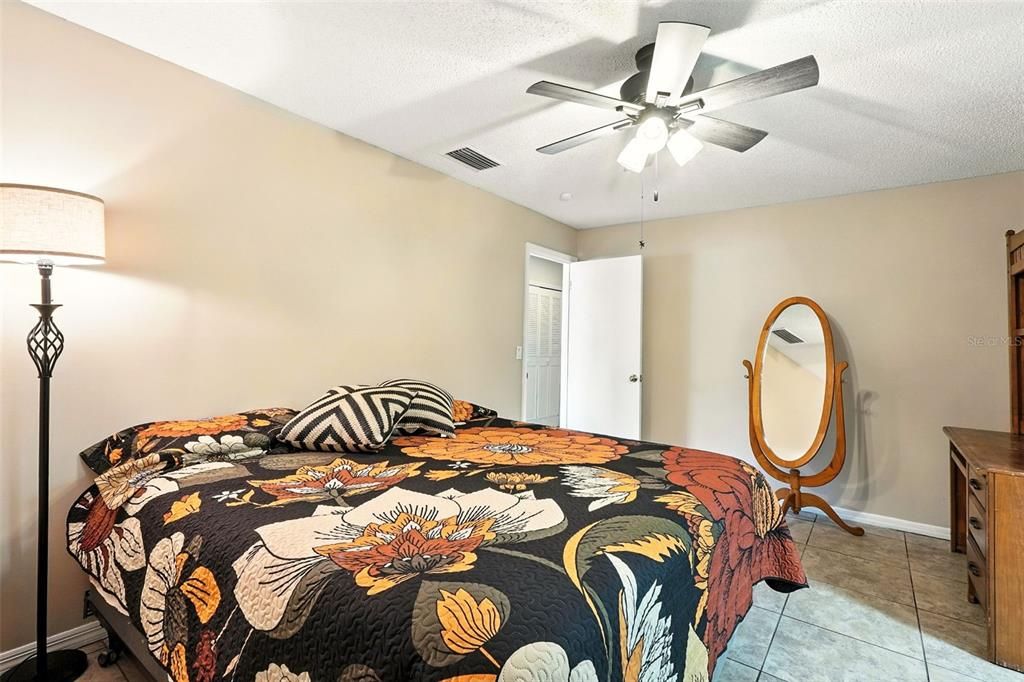 Active With Contract: $499,900 (4 beds, 2 baths, 1849 Square Feet)