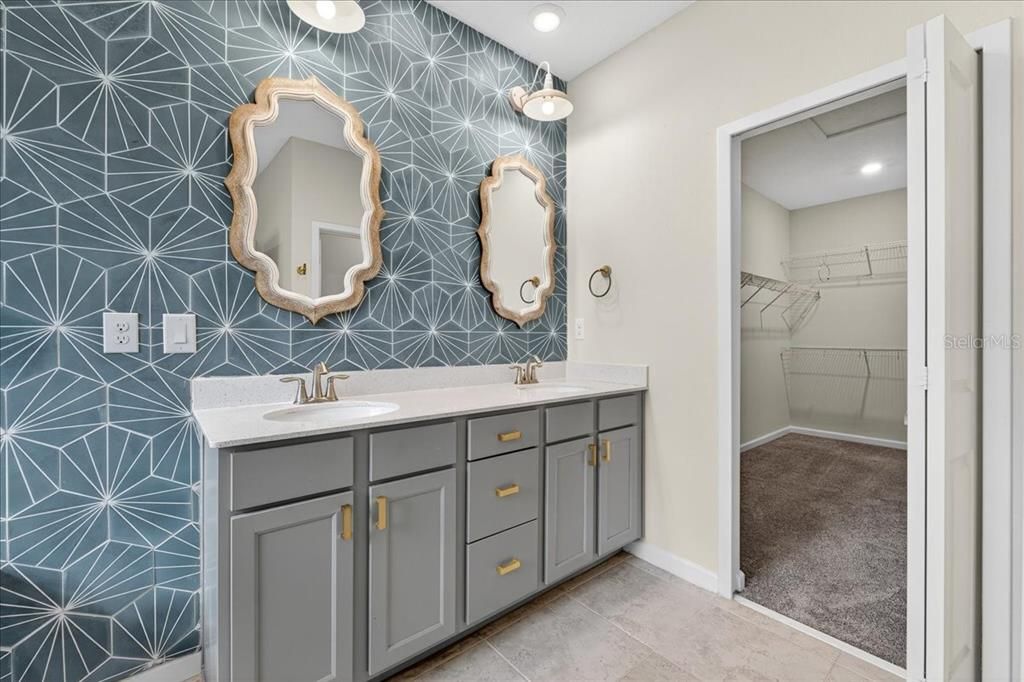 Active With Contract: $334,990 (3 beds, 2 baths, 1741 Square Feet)