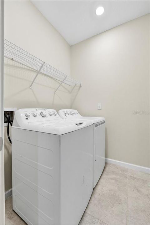 Active With Contract: $334,990 (3 beds, 2 baths, 1741 Square Feet)