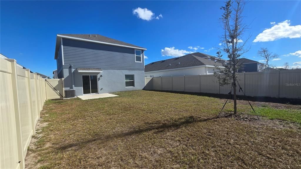 For Rent: $2,100 (4 beds, 2 baths, 1879 Square Feet)