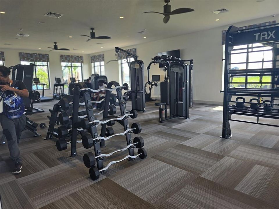 For Rent: $2,100 (4 beds, 2 baths, 1879 Square Feet)