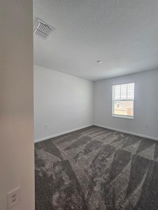 For Rent: $2,100 (4 beds, 2 baths, 1879 Square Feet)