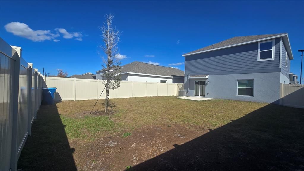 For Rent: $2,100 (4 beds, 2 baths, 1879 Square Feet)