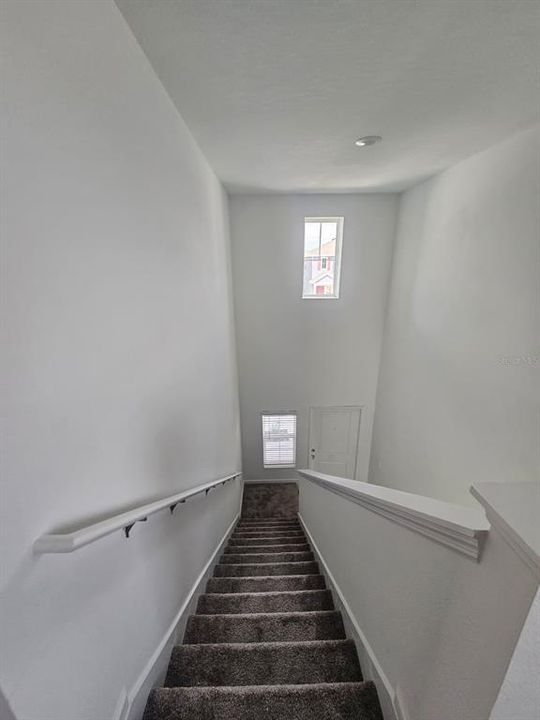 For Rent: $2,100 (4 beds, 2 baths, 1879 Square Feet)