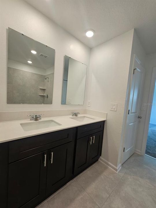 For Rent: $2,100 (4 beds, 2 baths, 1879 Square Feet)