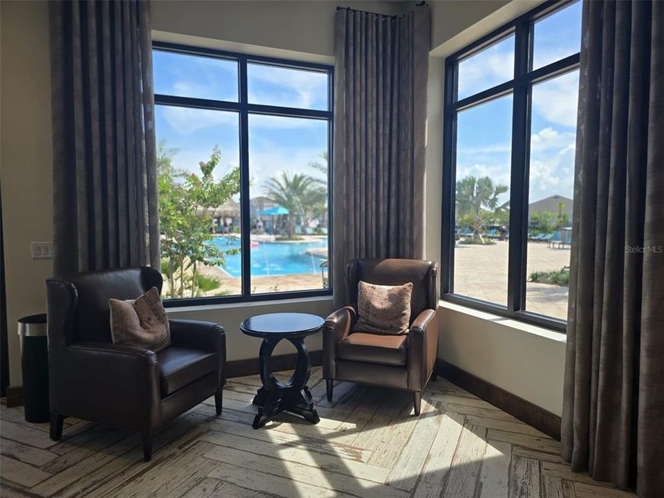 For Rent: $2,100 (4 beds, 2 baths, 1879 Square Feet)