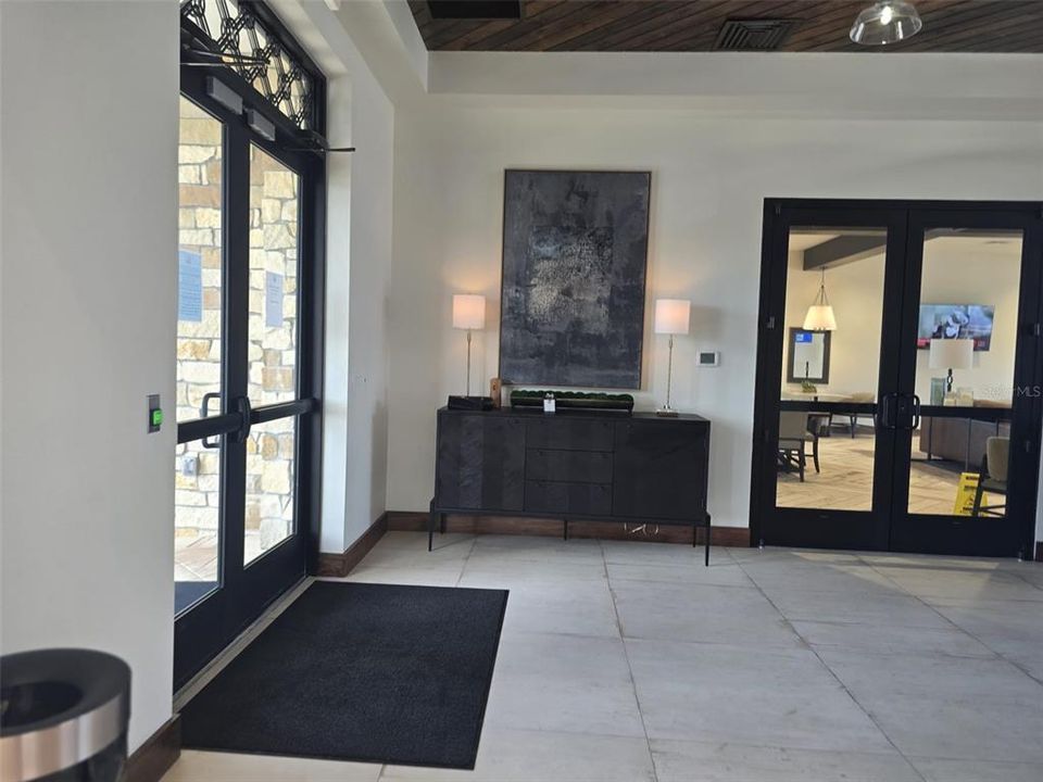 For Rent: $2,100 (4 beds, 2 baths, 1879 Square Feet)