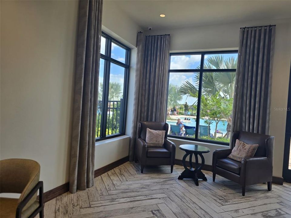 For Rent: $2,100 (4 beds, 2 baths, 1879 Square Feet)