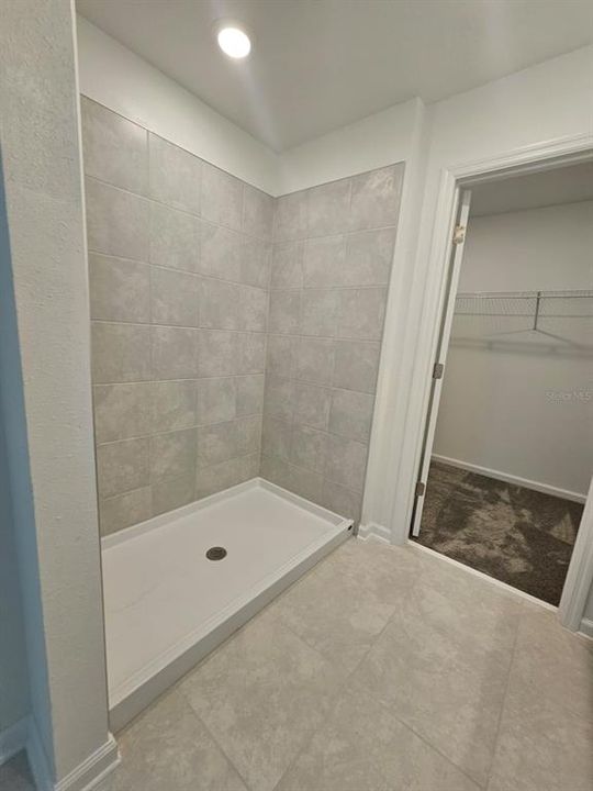 For Rent: $2,100 (4 beds, 2 baths, 1879 Square Feet)