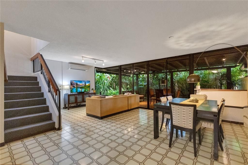 В аренду: $2,750 (4 спален, 2 ванн, 1552 Квадратных фут)