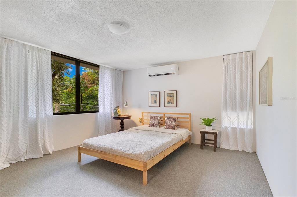 В аренду: $2,750 (4 спален, 2 ванн, 1552 Квадратных фут)